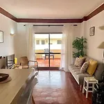 Novo! Apartamento Junto A Praia Com Piscina